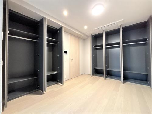 洋室約8.2帖クローゼット