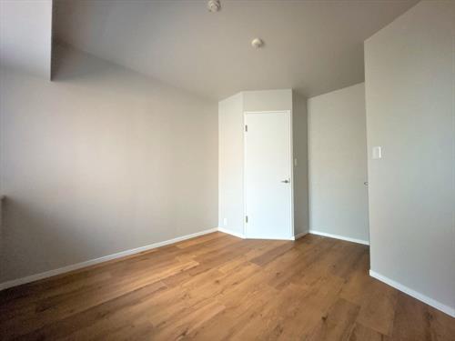 洋室約6帖(北東側)