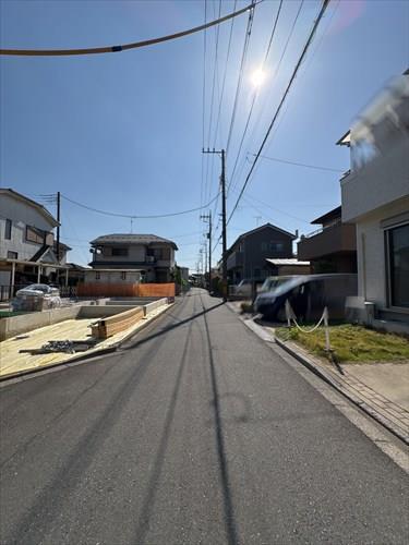 北西側道路