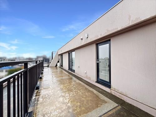 ルーフバルコニー