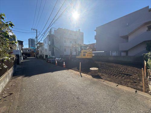 現地；手前2号棟（2025年11月撮影）