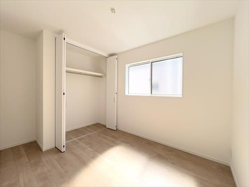 洋室（約5.3帖）