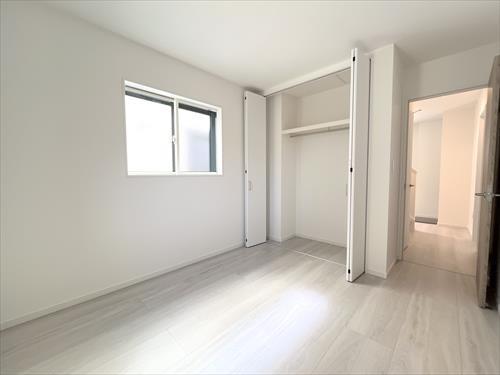 洋室（約5.3帖）