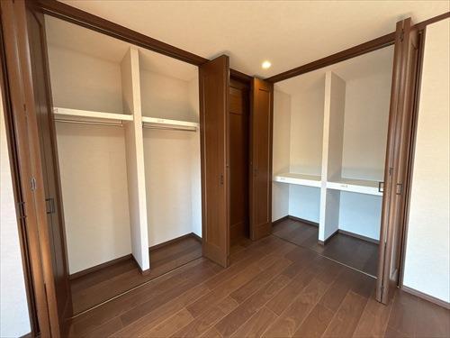 2階洋室②【2025年11月撮影】