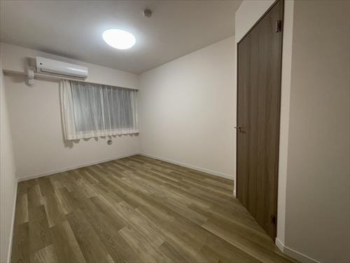 洋室①【2025年12月撮影】