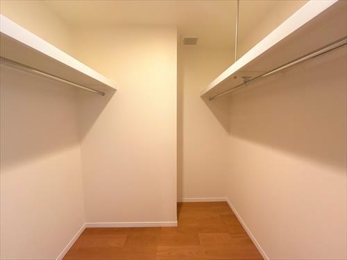 洋室約10.5帖　WIC