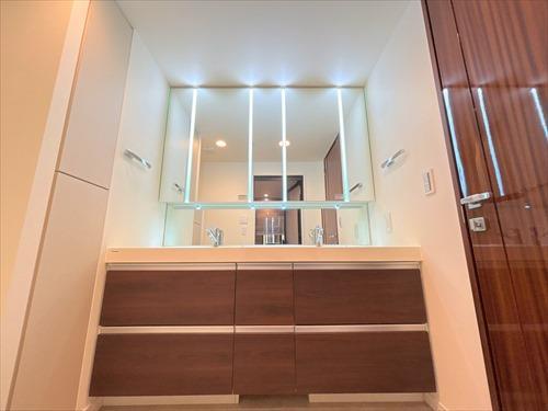 独立洗面化粧台