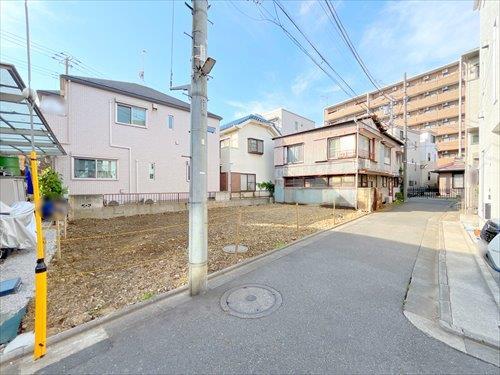 前面道路(2025年11月撮影)