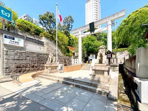 乃木神社まで1590m
