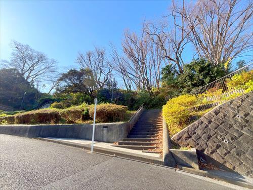 六ツ川中央公園まで750m