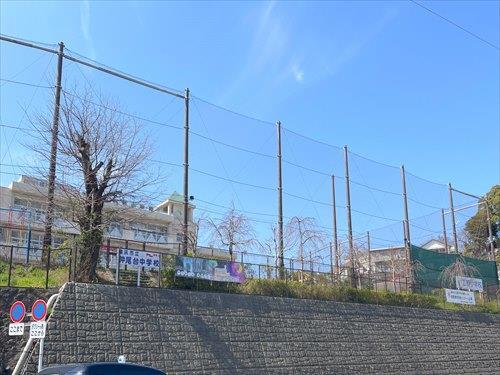 横浜市立立野小学校まで1040m