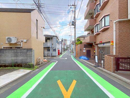 前面道路(2026年8月撮影)