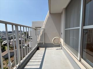 LDKに面するバルコニー