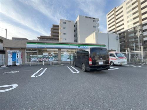 ファミリーマート船橋印内町店 360m