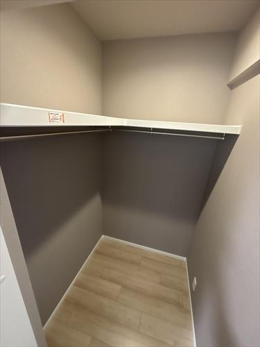 洋室：6.1帖　WIC