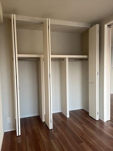 南側洋室約6帖収納