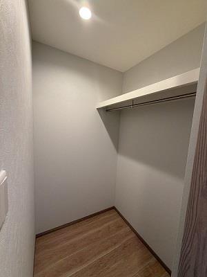 二階ホール収納