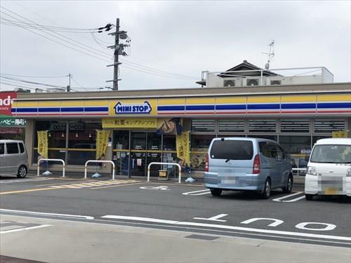 ミニストップ高槻柳川町店 徒歩3分