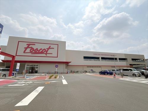 フーコット三芳店 410ｍ