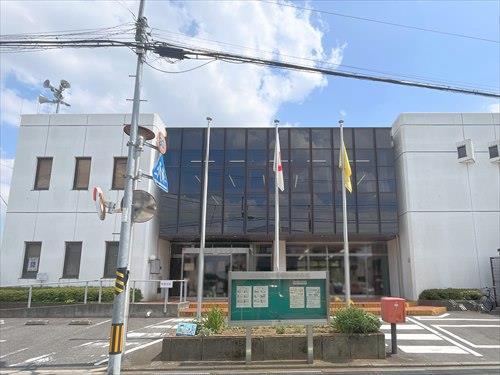 川口市立新郷図書館まで840m