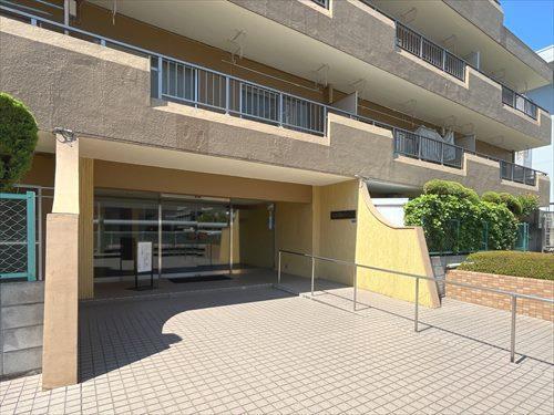 エントランス_2025年9月撮影