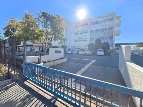 八潮市立潮止中学校‐1640m