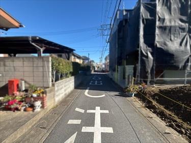 【北側前面道路2025年12月撮影】