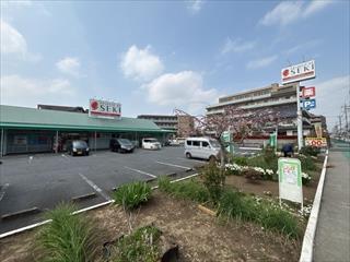 ドラッグストアセキ新善町店380m
