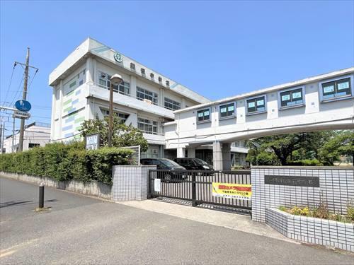 戸田市立美笹中学校-1560m