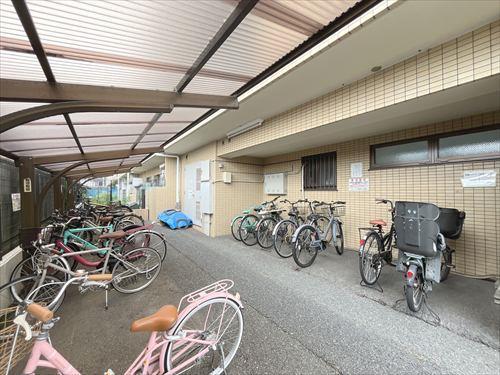 自転車置き場‐2026年6月撮影