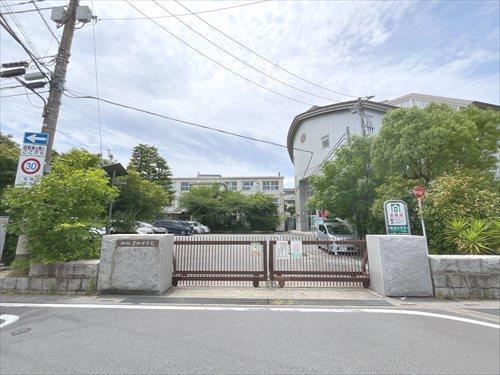 草加市立草加中学校まで480m
