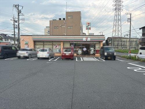セブンイレブン川口伊刈店　730ｍ