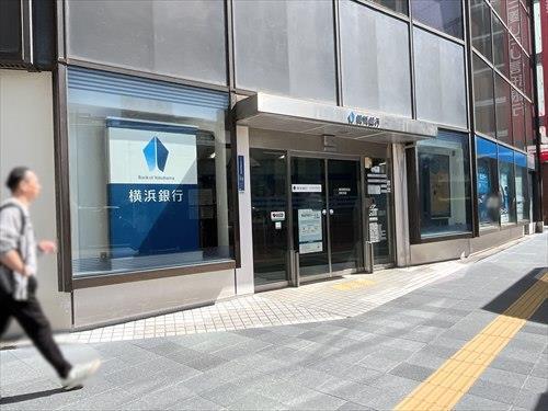 横浜銀行横浜駅前支店まで410m