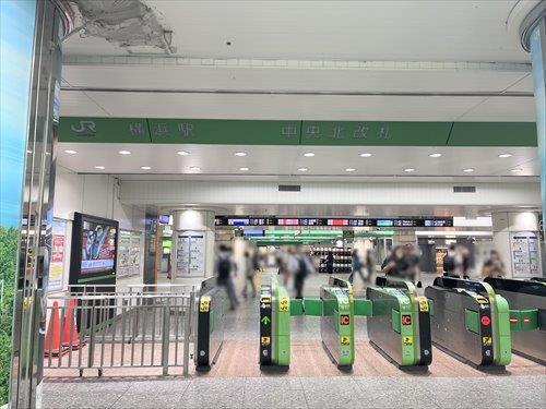 JR横浜駅まで390m