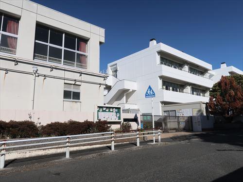 横浜市立東永谷中学校まで730m