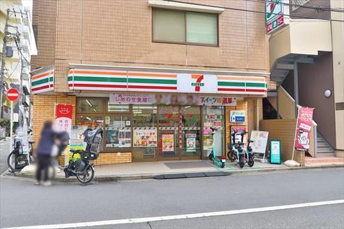 セブンイレブン横浜浅間町1丁目店310m