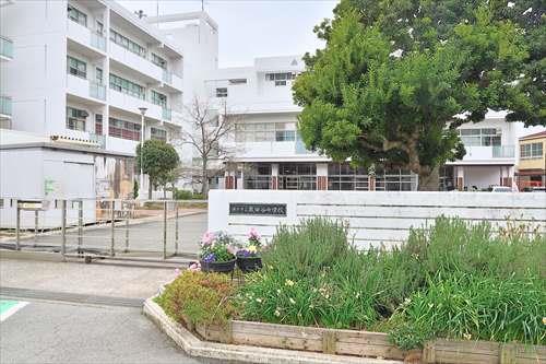 横浜市立栗田谷中学校まで1710m