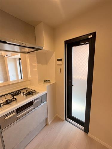 キッチン勝手口