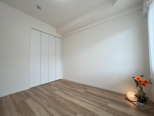 洋室（約4.4帖）