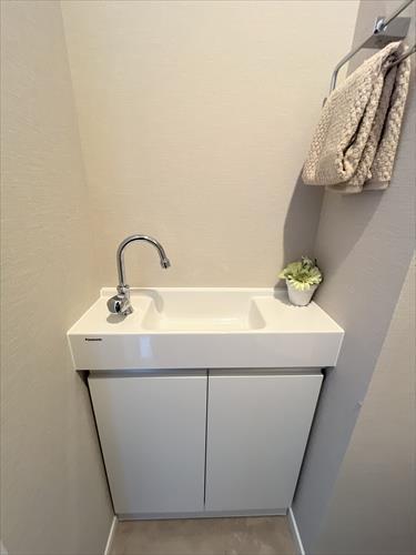トイレ手洗い器