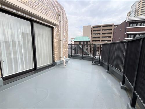 南東側ルーフバルコニー