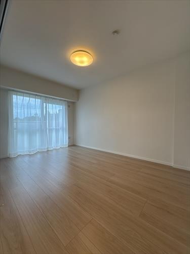 洋室（約5.4帖）