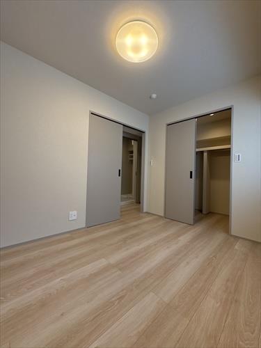 洋室（約4.8帖）