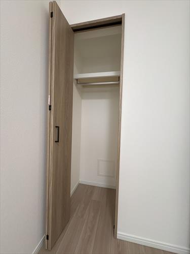 洋室（約4.7帖）クローゼット