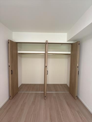 洋室（約6.0帖）クローゼット