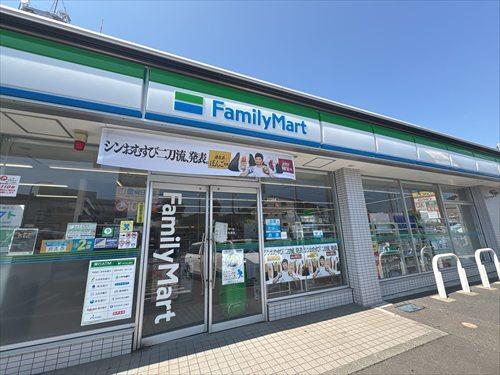 ファミリーマート横浜鶴見元宮店
