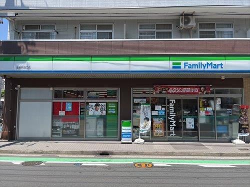 ファミリーマート生麦駅西口店570ｍ