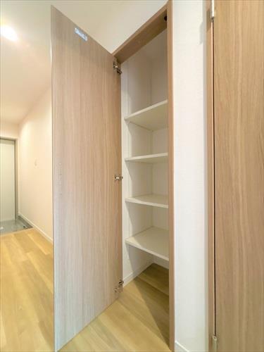 廊下（2025年11月撮影）