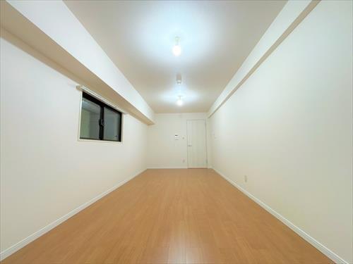 洋室約11.2帖（2025年12月撮影）