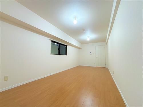 洋室約11.2帖（2025年12月撮影）